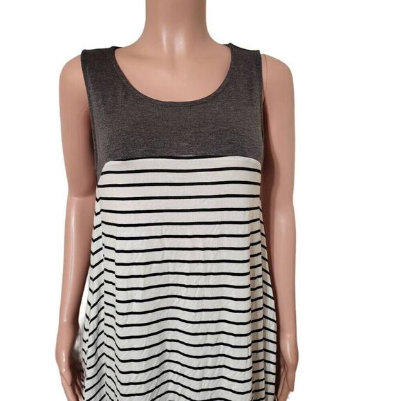 Zenana premium gray stripe Swing Sleeveless Pocket Dress Size L - Picture 3 of 5